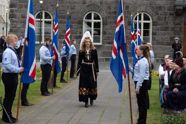 Ebba Katrín Finnsdóttir fjallkonan 2024