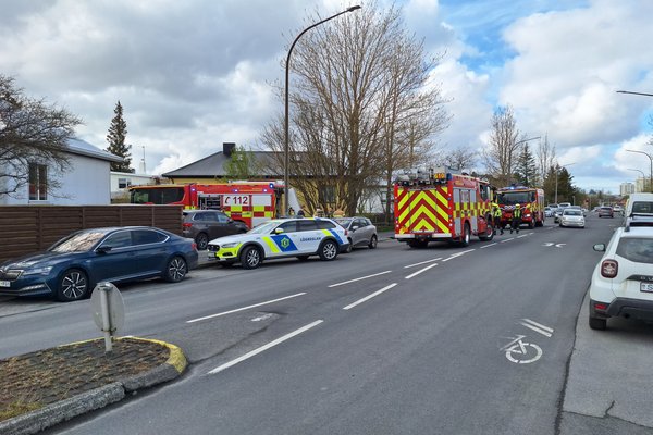 Tilkynnt um eld í húsi á Langholtsveginum