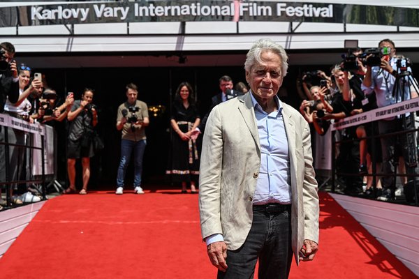 Michael Douglas