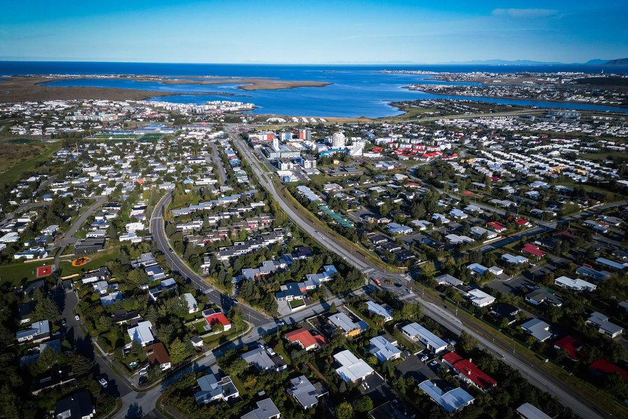 Innbrot og þjófnaður í Garðabæ