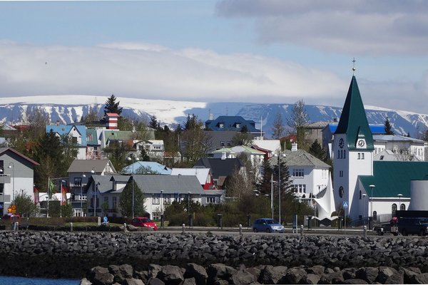 Lögreglan stöðvaði deilur viðskiptavinar við starfsmann búðar í Hafnarfirði