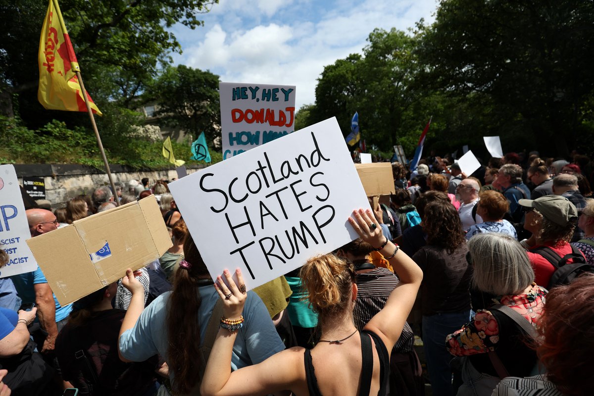 Scotland hates trump