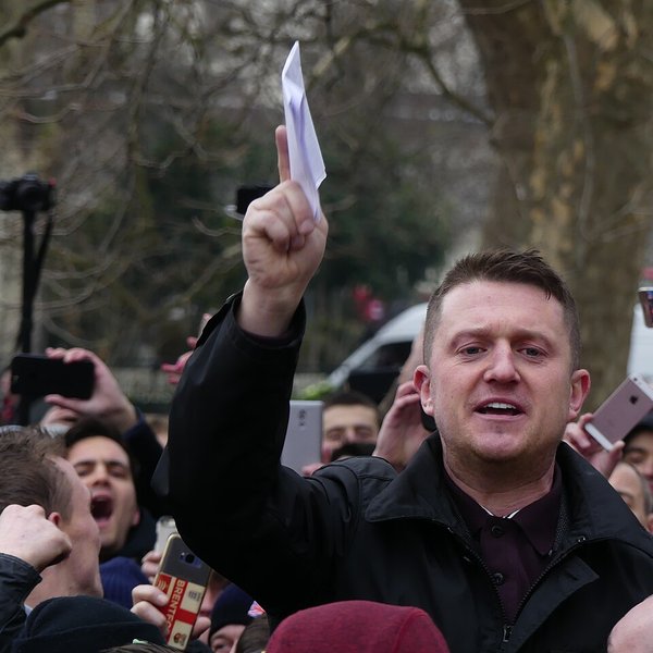 Öfgamaðurinn Tommy Robinson sýknaður