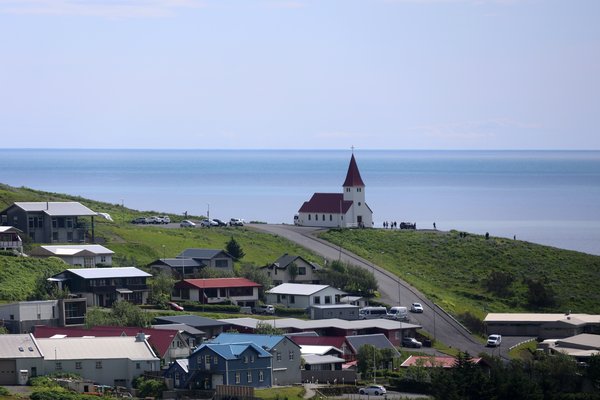 „Algerlega stjórnlausir“ ferðamenn trufluðu jarðarför í Vík