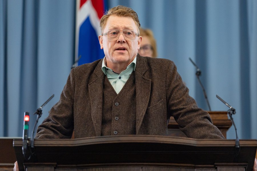 Jón Gnarr biður Guð að blessa Grindavík
