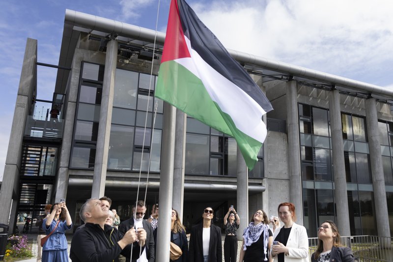 Palestínski fáninn við ráðhús Reykjavíkur