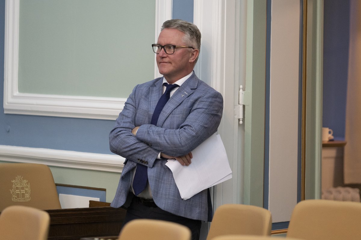 Alþingi í alla nótt