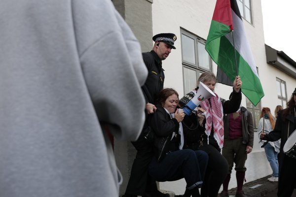 Valdi beitt á mótmælum Íslands-Palestínu