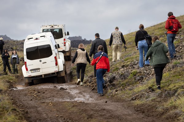 Eldgosið nú með forgangi Icelandia