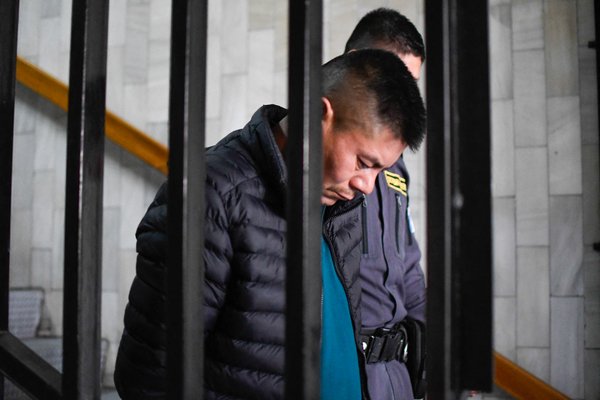 Rigoberto Miranda, 47, leaves after his hearing at court in Guatemala City on September 5, 2024. Guatemala extradited on March 14, 2025, to the United States a Guatemalan man accused of leading a human smuggling ring linked to the deaths of 53 migrants in a truck trailer in Texas in 2022. (Photo by Orlando ESTRADA / AFP)