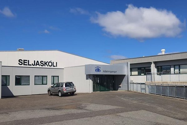 Lögreglan kölluð í tvígang að Seljaskóla